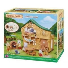 SYLVANIAN CABANA NO LAGO